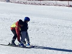 -荣盛康旅野三坡滑雪场