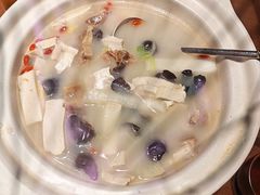 -荷栖小院·品质江西菜(红谷滩店)