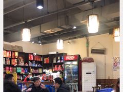 -肖肖酸萝卜鱼火锅(总店)