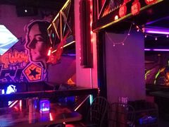 -UP嘻哈酒吧(粉巢店)