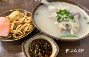 Stewed Pig Trotter for Health and Vitality