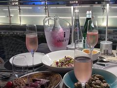 -MONICH牛排融合餐厅(和义大道购物中心店)