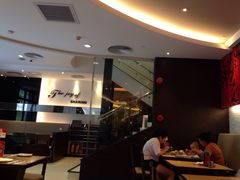 -必胜客(WOW中心城店)