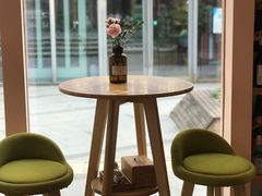 靠窗位-酒井酱子·深夜食堂(东城汇店)