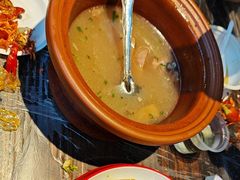 -老街烧烤大排档·地道湖北菜·龙虾馆(汉口火车站店)