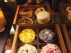 -星巴克臻选(南京金茂览秀城店)