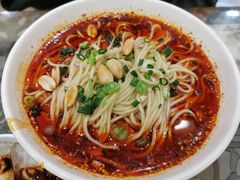 重庆小面-秦云老太婆摊摊面(较场口店)
