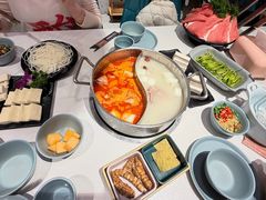 猪手鸳鸯锅-小街猪手(团结湖店)