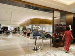 -上海虹桥祥源希尔顿酒店