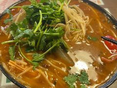 -肥汁米蘭香港米线(宁波路总店)