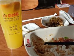 -南城香·饭香串香馄饨香(青年路店)