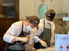 -VERIE BAKEHOUSE