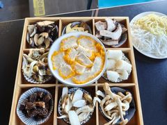 -野菌皇海景野生菌火锅(滨海大道店)