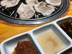 -唯成•韩国炭火烤肉 유성고기