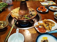 -岳记兴隆·青城腊排铜火锅(融创店)