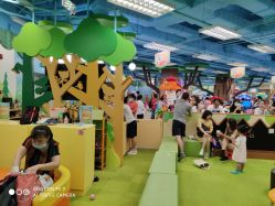 -莫莉幻想儿童乐园(武汉保利广场店)