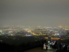 -紫金山山顶公园