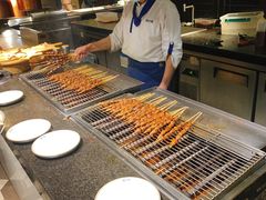 自助取餐区-钱小奴海鲜自助黑金店(杭州滨江龙湖店)
