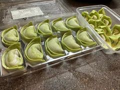 刀鱼馄饨-新镇江酒家(南京西路店)
