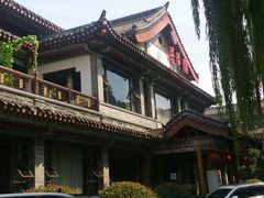 -鹊华居·地道鲁菜·海鲜·融合味(大明湖店)