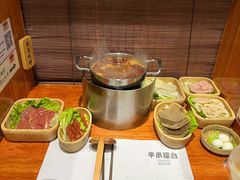-独食火锅·半米屋台(直营总店)