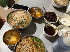 -正宗杨记普洱酸醋米线(总店)