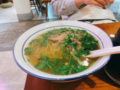 牛肉粉丝汤-鑫震源·苏式大虾生煎(山塘街店)