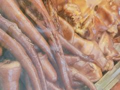 -老鼎万春卤菜(五代传承创始老店)