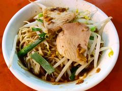 -六合夜市