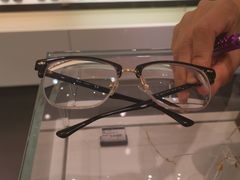 -LensCrafters亮视点(东方新天地店)