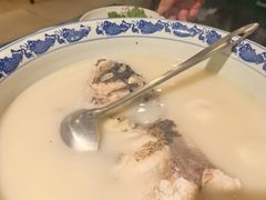 -南京金牛湖巨碗鱼头