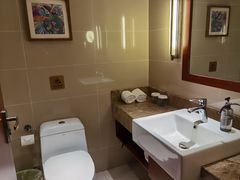 -和颐酒店(广州琶洲会展中心广州塔赤岗地铁站店)