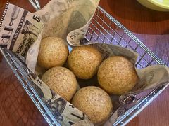 -BHC炸鸡(明洞总店)