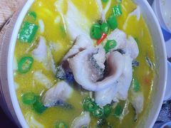 秘制酸汤鱼-清真·卡德尔大叔新疆主题餐厅(龙汇路店)