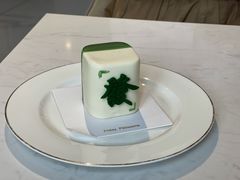 -Fridi Patisserie Cafe