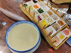 -香麒园·过桥米线·南湖雅宴