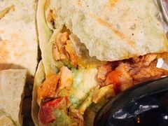 鸡肉多料烤饼-油梨树AVOCADO TREE(嘉里中心店)