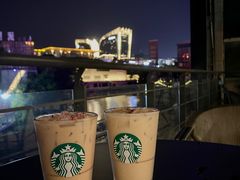 -星巴克(南宁民歌湖店)