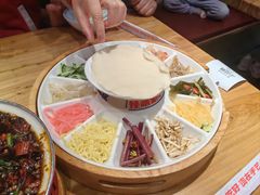 -怪噜范·老贵阳街头名小吃(汇金星力城店)