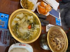 -南城香·饭香串香馄饨香(红军营店)