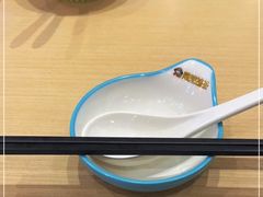 -灵芝妹子海鲜米线(凯德和平广场店)
