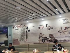 大堂-金诚张妈妈羊汤·驴肉火烧(旧宫佳和园店)