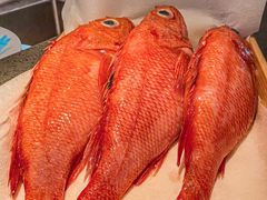 -铭牛烧肉·和牛海鲜自助(高新月牙湖店)