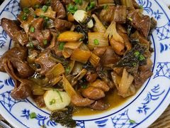 腌菜烧肥肠-庄稼人(蓝岸3G店)