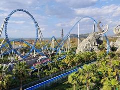 -七彩云南欢乐世界