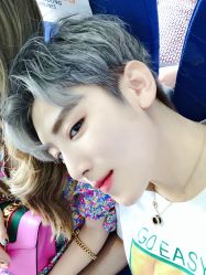 -HAIR HERE造型