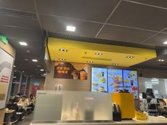 -麦当劳(轻轨曹杨路店)