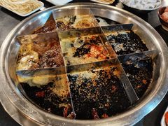 -邓莽子老火锅(中兴路总店)
