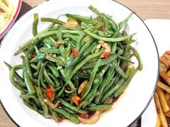 砂锅刀豆丝-辛大厨·超级辣椒炒肉(宝龙广场店)