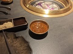 -铭牛烧肉·和牛海鲜自助(高新月牙湖店)